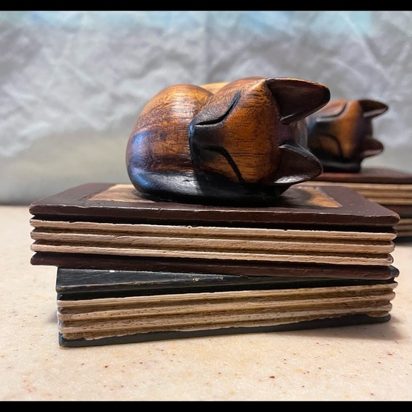VTG Two Mandalay Hand Carved Kitty Cats Sleeping On A Stack Of Books - Picture 2 of 7